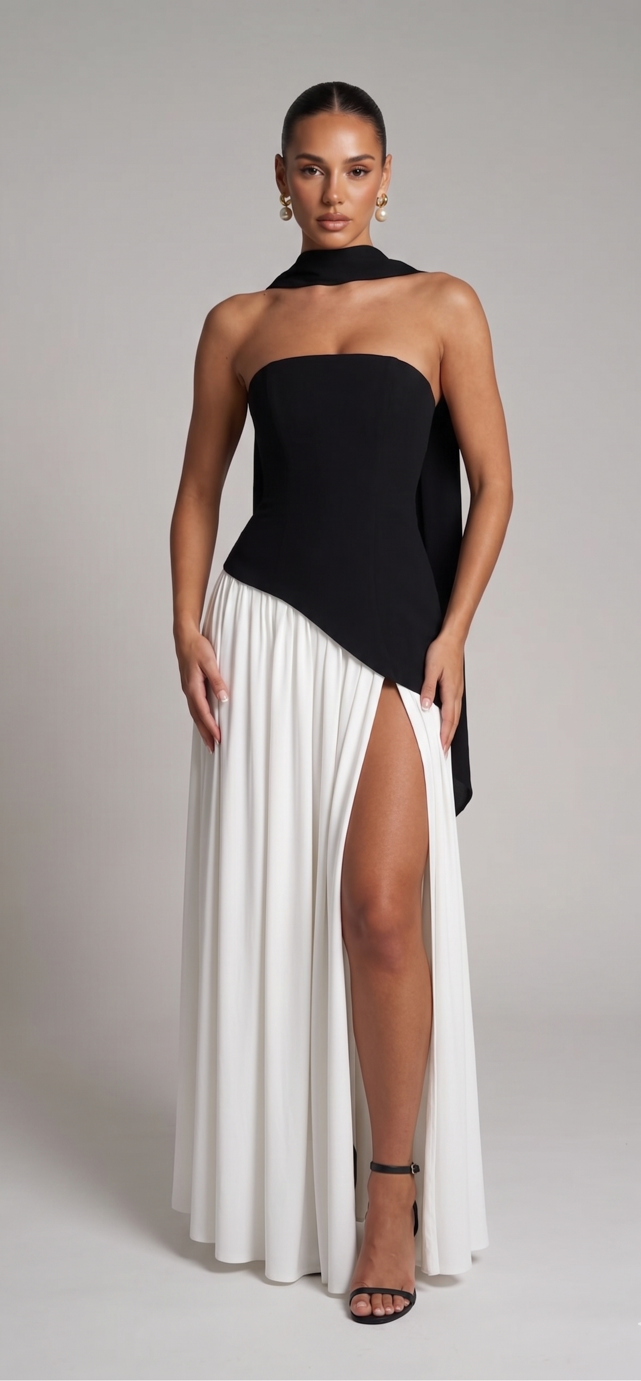 Elegantes Maxikleid mit Schal